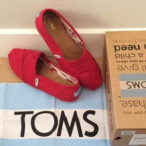 TOMS Red Canvas Classics